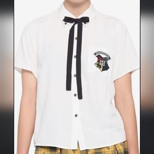 Harry Potter Hogwarts Crest woven button up top medium white